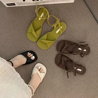 Sandales d'été pour femmes, semelle plate en caoutchouc, confortables, respirantes, à la mode, de luxe, pour la plage en plein air, nouvelle collection 2025 5