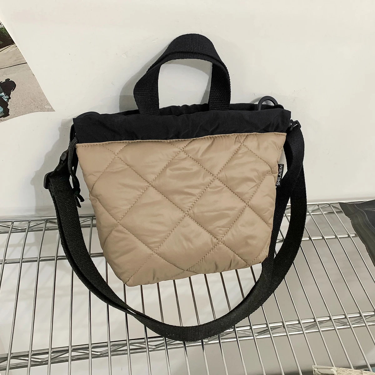 Japanese Style Autumn and Winter Small Crossbody Bag for Women, Phone Bag, 2025 New Simple Drawstring Casual Shoulder Bag, Small Cloth Bag for Men, Shopping Bag