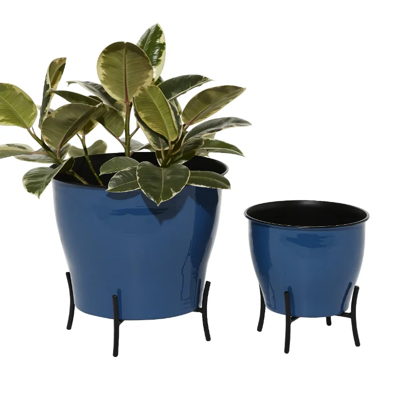 

The Novogratz 9", 12"H Indoor Outdoor White Metal Planter with Removable Stand (2 Count)