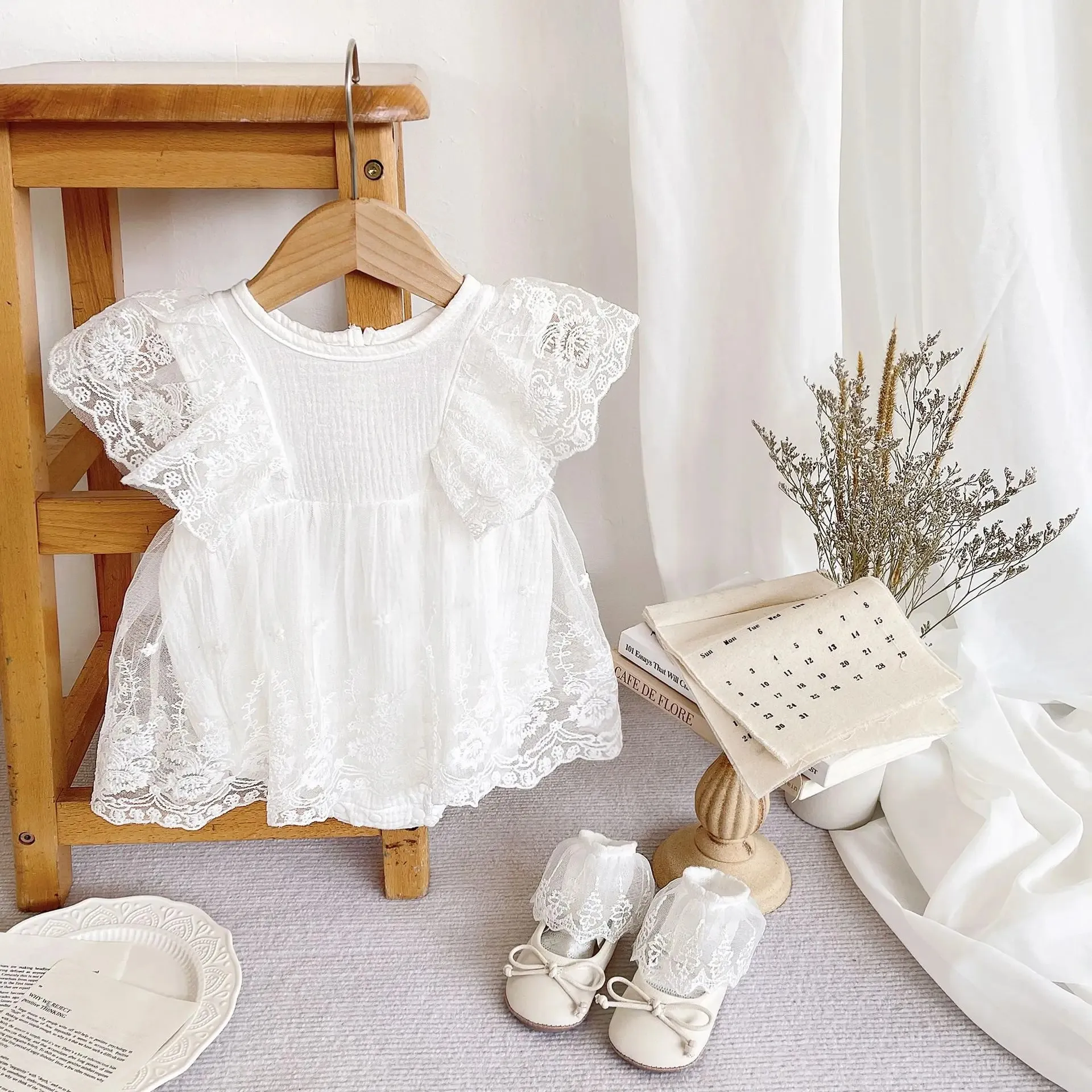 Sweet Baby Girl Summer Dress Sleeveless Lace Triangle Mesh Skirt Newborn Flower Trim Bottom Covering Clothes Baby Romper