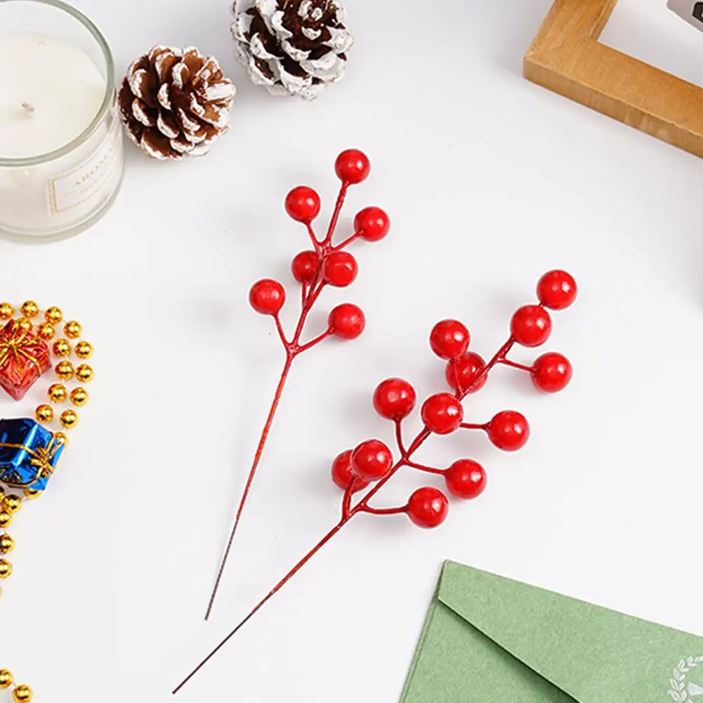 

5pcs Artificial Red Berry Stems Branches Christmas Holly Berries Foam Flower Bouquet Fake Plants DIY Wreath Xmas Tree Decoration