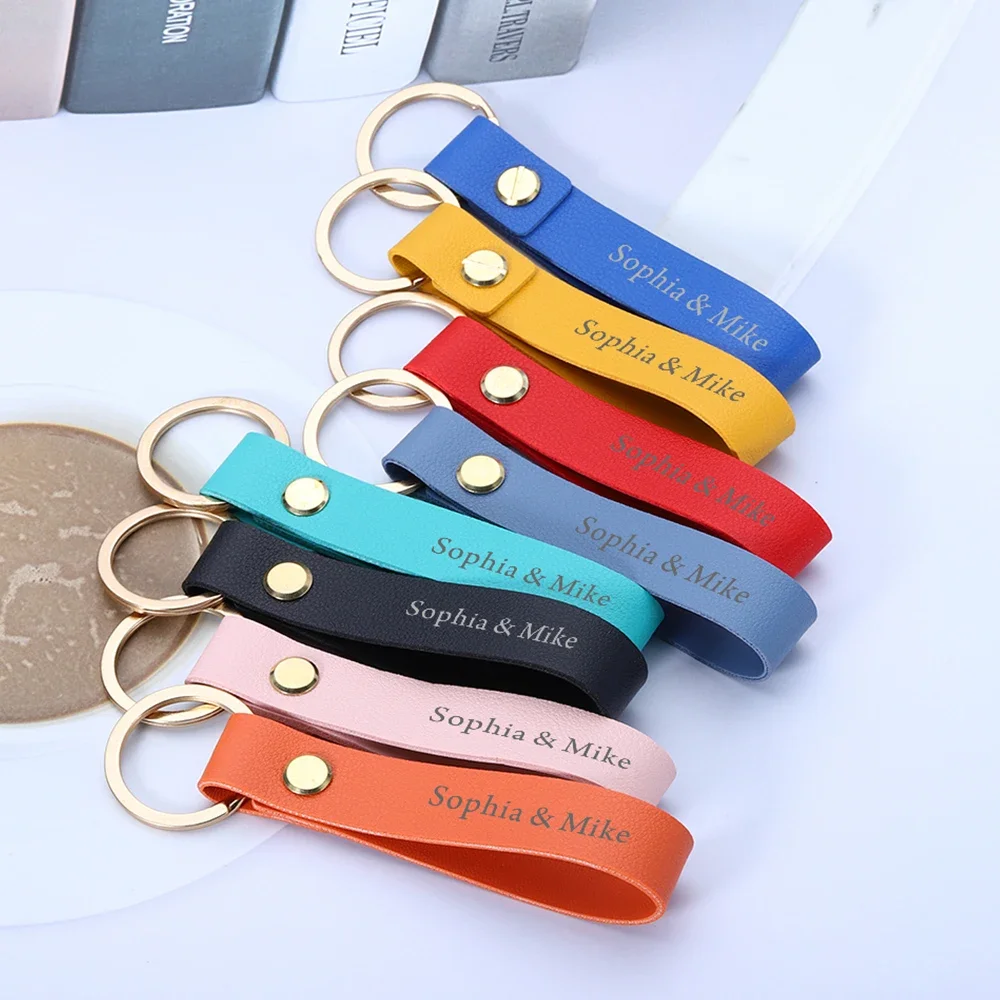 

Personalized Leather Keychain Engraved Couple Name Love Keyring Gift for Couples Girlfriend Boyfriends Key Chain Rings Leather