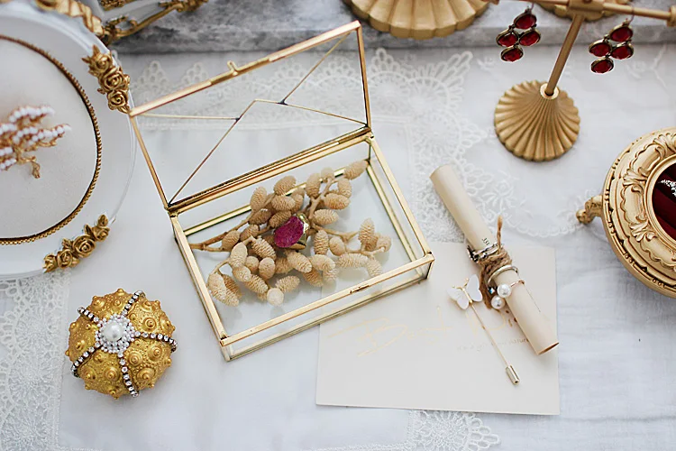 Creative Nordic style Retro Jewelry display Glass box Transparent envelope Glass jewelry box Desktop tissue storage box 3