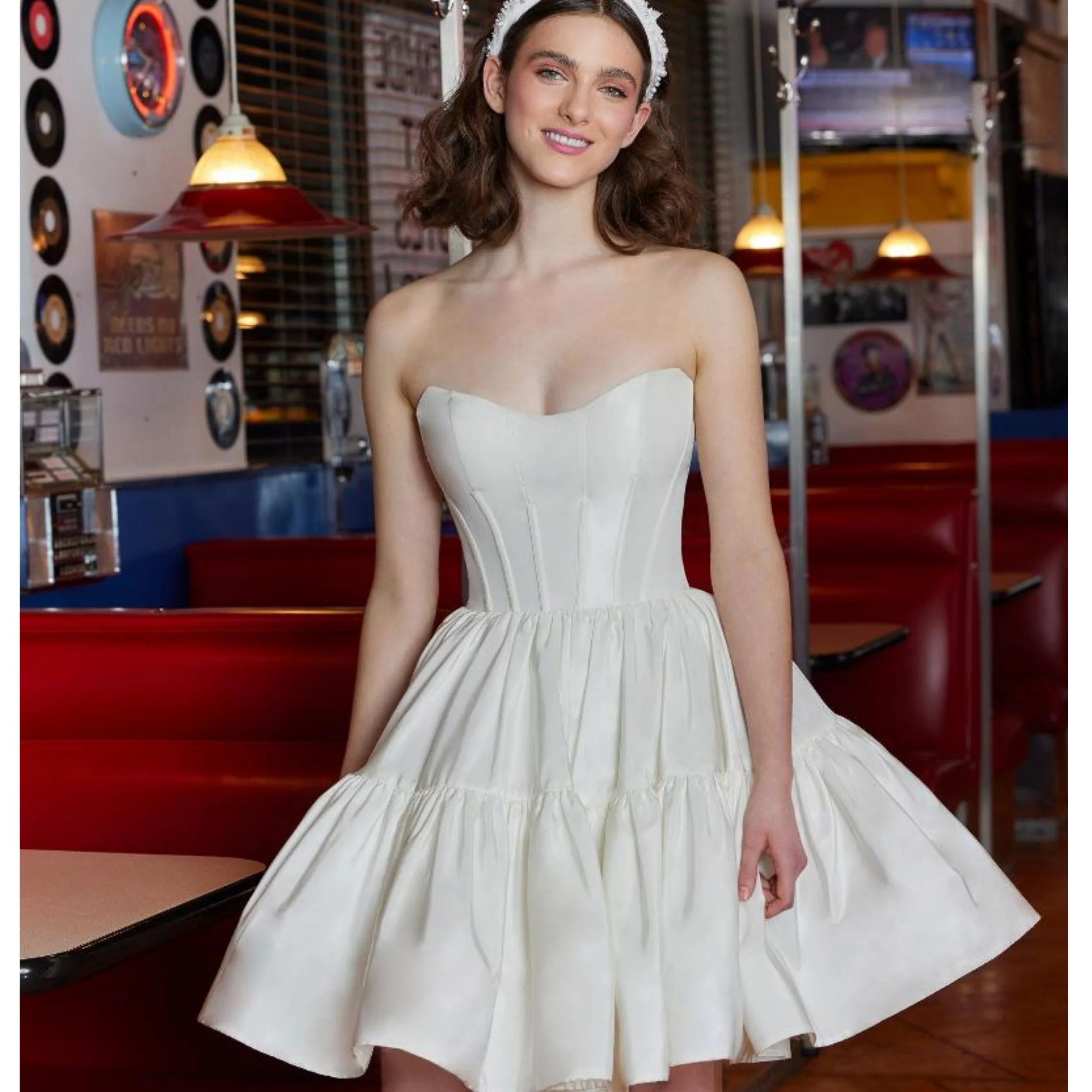 

Simple Vintage Sweetheart Short Wedding Dress Detachable Short Puff Sleeves Bridal Gowns Stain MIni Vestidos Do Novia