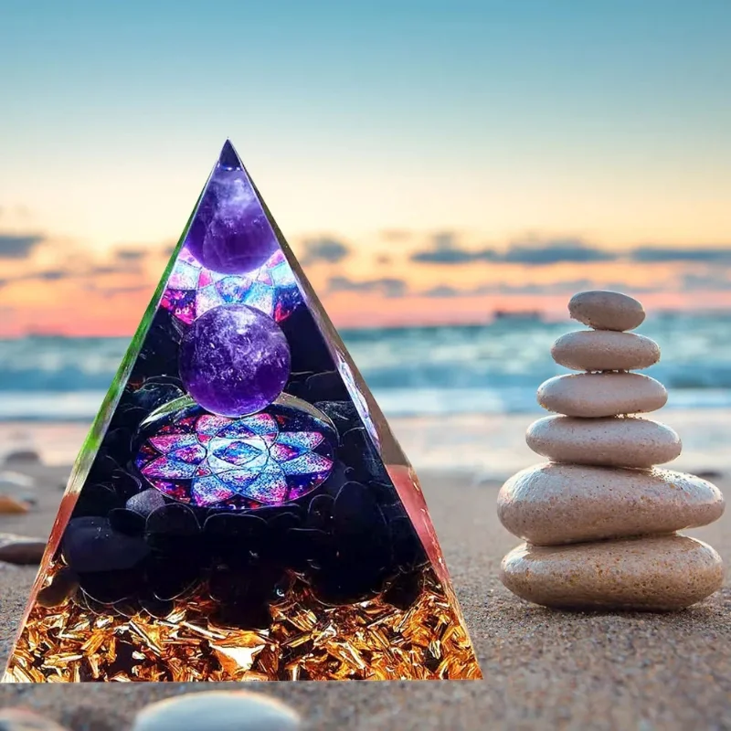 

Пирамида с натуральным аметистом и оргонитом, 5/6 см