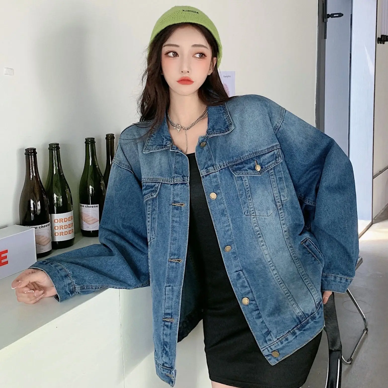 

2022 New Autumn Cowboy Coat Women Korean Chic Hong Kong Style Denim Shirt Large Loose Design Lapel Cardigan Free Shipping