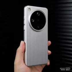 Sleek and Stylish Hard Protective Back Cover Phone Case for Find X8S Plus (Silvery)