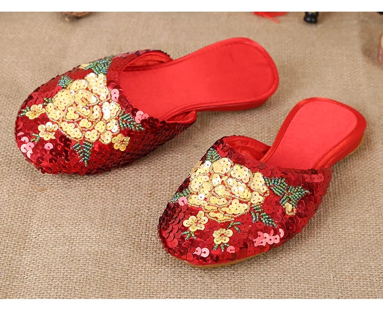36-40 Women Slippers Sequin Embroider Shoes Summer Silk Fabric Flats Flower Closed Toe Soft Sole Non-slip Chinese Style Footwear