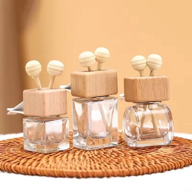 1pcs Free Car Mounted Aromatherapy Bottle Empty Car Interior Decorationvolatile Glass Bottle Perfume Clip Diffuser