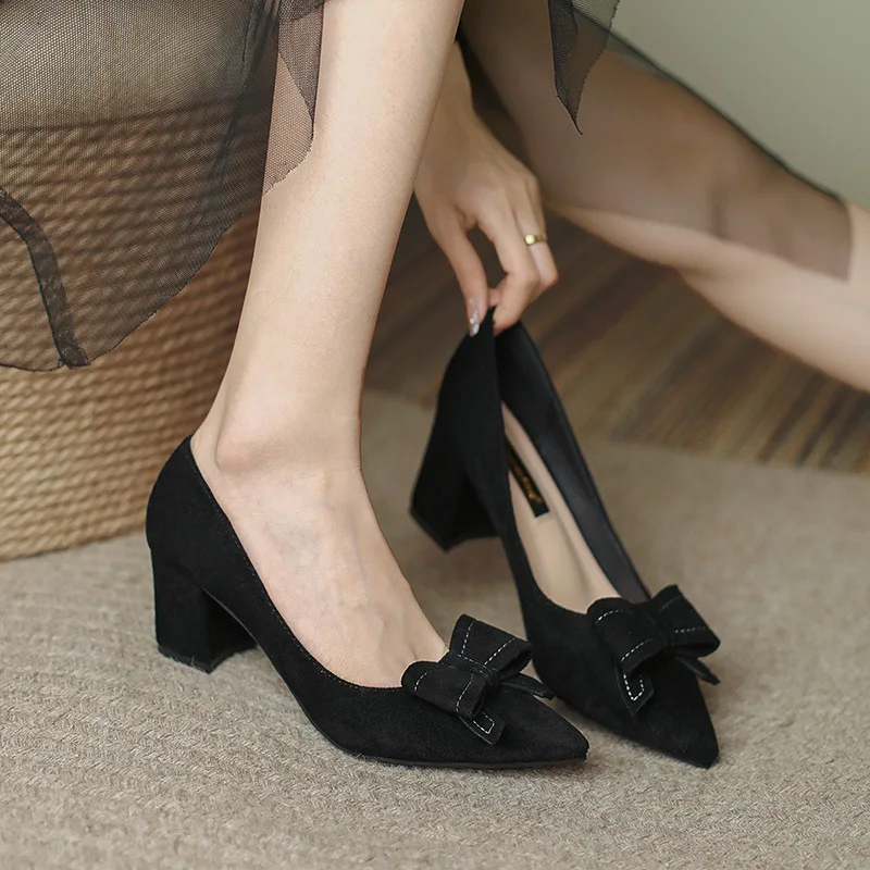 

Туфли-лодочки женские с острым носком, на шнуровке, 3 см