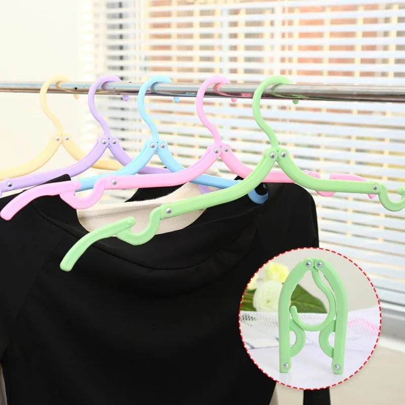 1/5pcs Folding Coat Hanger Colorful Plastic Coat Hanger Travel Backpack Saving Space Bedroom Cabinet Non-slip Coat Hanger 2