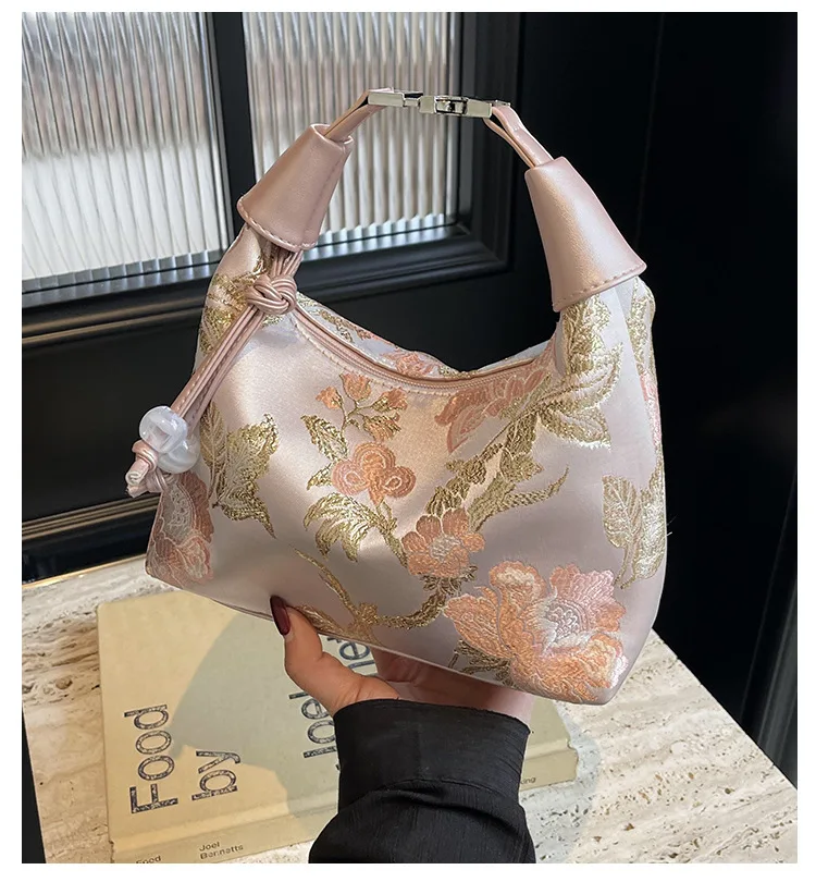 Jade Blossom Hanfu Embroidery Shoulder Bag-Giltoria