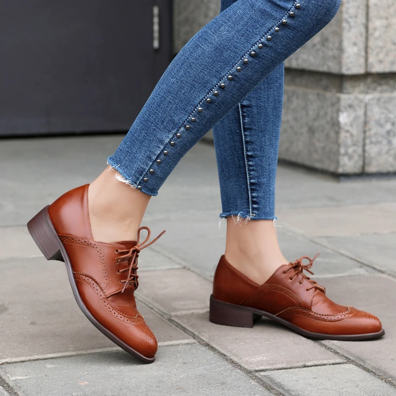 

2024 New British Style Pumps Retro Women Brogue Shoes Spring Round Toe Cross Lace Up Oxfords Casual Footwear Sapatos Chaussures