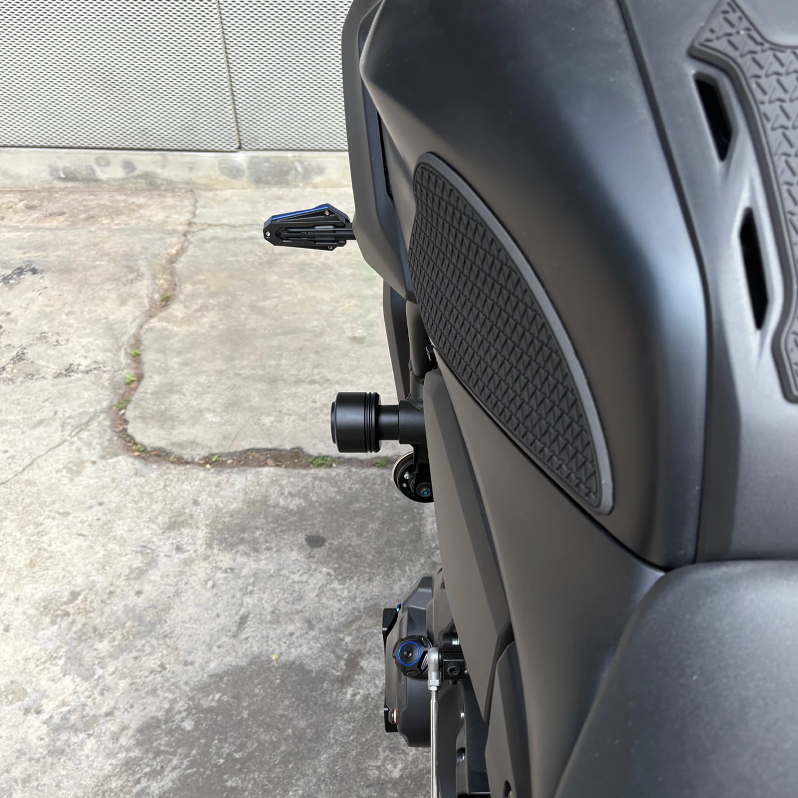 Für YAMAHA MT07 MT-07 MT 07 FZ07 2014-2024 2025 2026 Zubehör Motorrad Sturzschutz Pad Crash Protector Rahmen-Slider – Detail 5