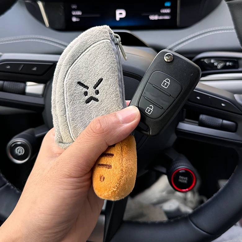 Universal Auto Schlüssel Fall Shell Fob Abdeckung Weiche Kopfhörer Lagerung Tasche Küche Messer Plüsch Wütenden Ausdruck Kreative und Lustige – Detail 14