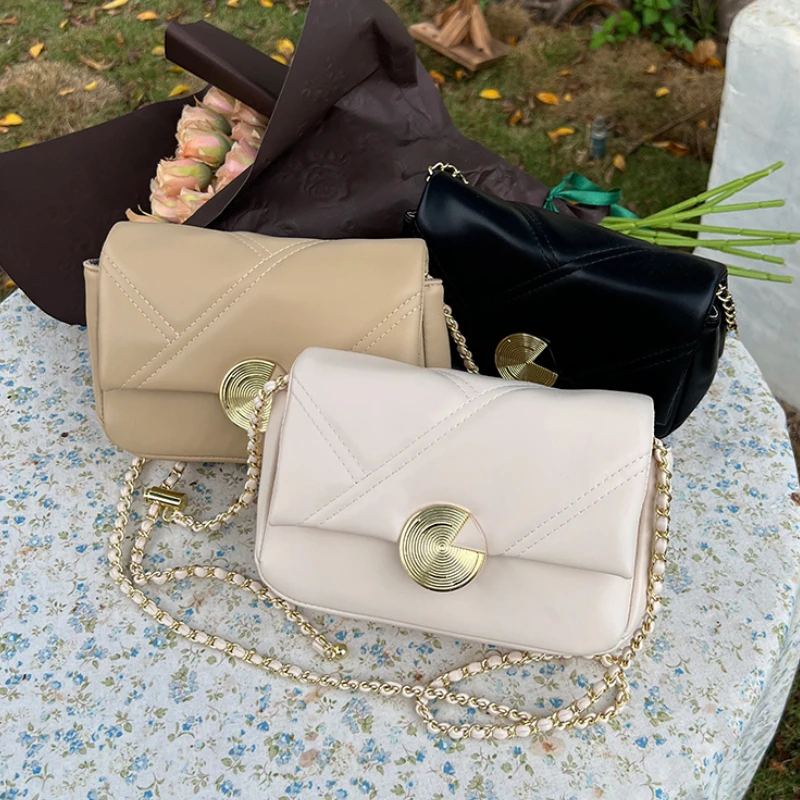 

New Chain Crossbody Bags for Women Fashion Thread Handbags Ladies Small Shoulder Bag Simple Female Messenger Bags Flap Purse