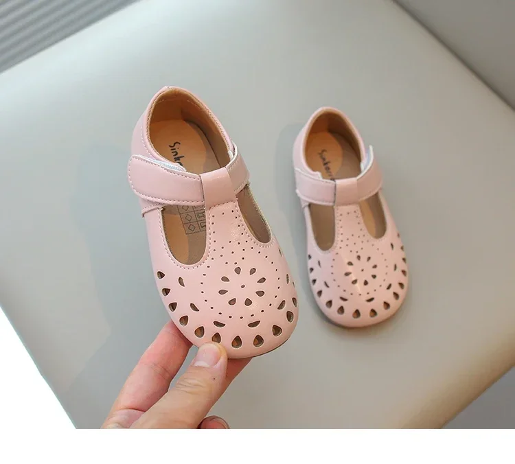 2023 frühling Sommer Mädchen Casual Schuhe Hohl Ausschnitte Prinzessin Süße Weiche Kinder Leder Schuhe T-riemen Kinder Wohnungen für Hochzeit – Detail 8