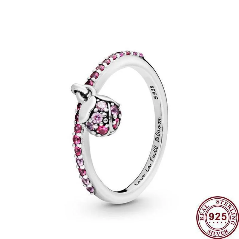 Рисунок 2 - Женское кольцо с подвеской в виде короны