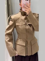 Blazer Manteau Femme Coupe Ajustée Col Montant Épaulettes Poches à Rabat Boutonnage Simple Printemps 2026 4