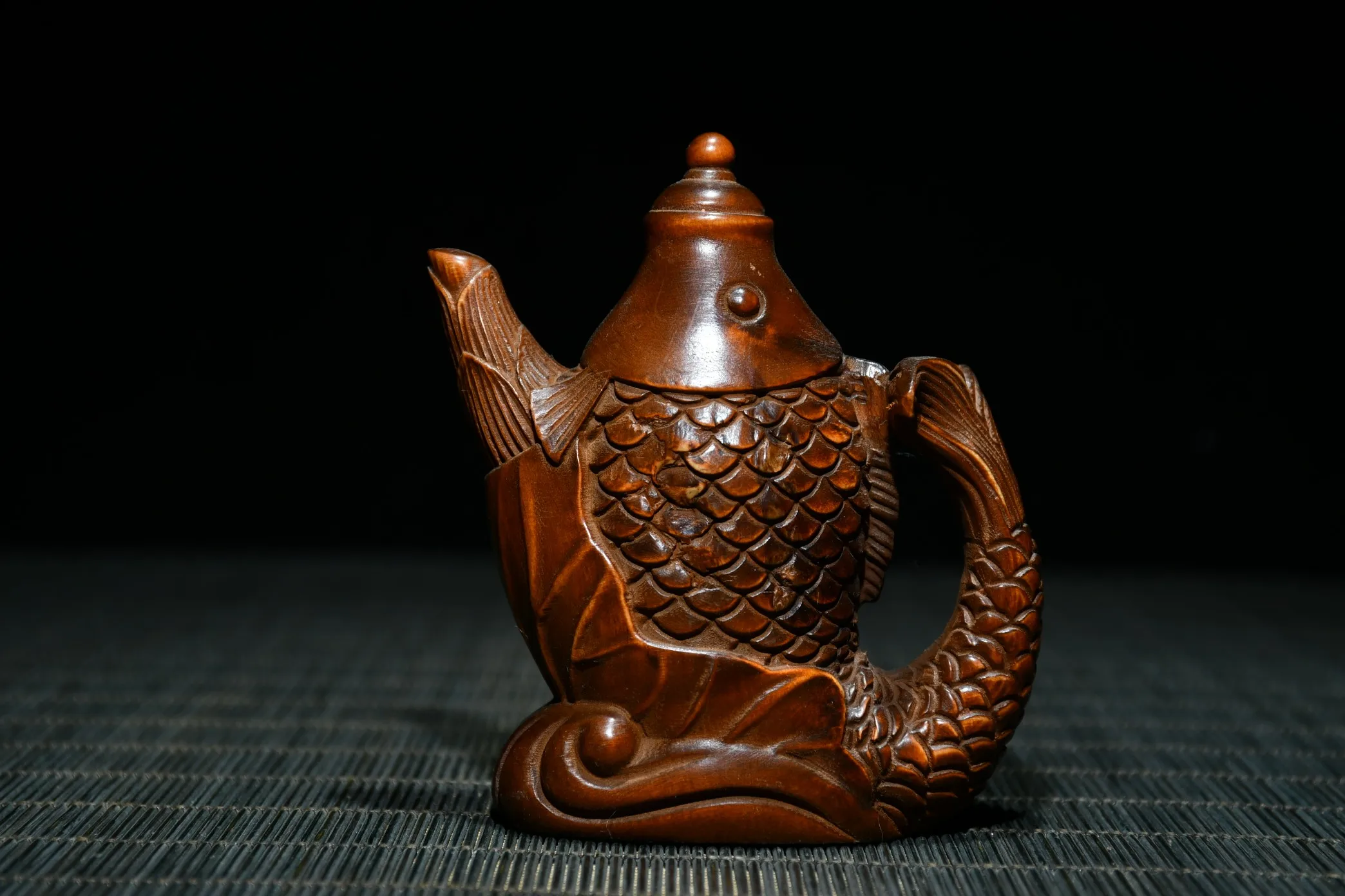 

Huangyang Wood Precision Carved Fish Pot Decorative Ornaments