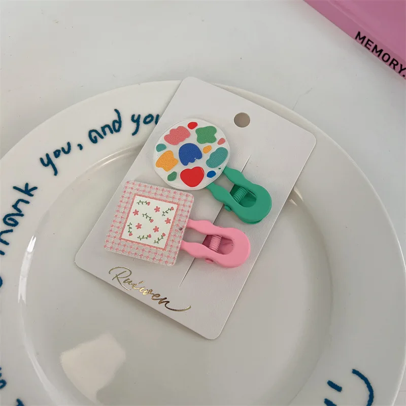 Рисунок 3 - Новинка 2023, разноцветная акриловая