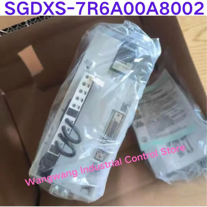 새로운 드라이브 SGDXS-7R6A00A8002 1KW