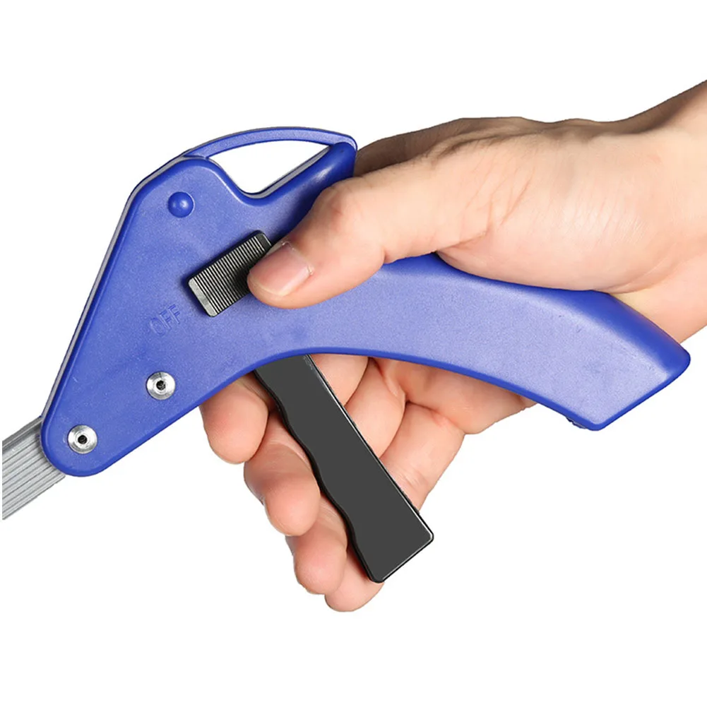 The Suction Cup Foldable Pick-Up Stick features a firm grip, which ensures secure handling of items and reduces the risk of dropping them. This design element enhances control and stability while using the stick.