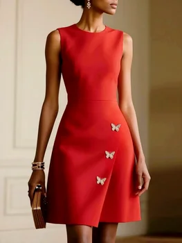 Elegant Knee-Length Sleeveless Dress 1