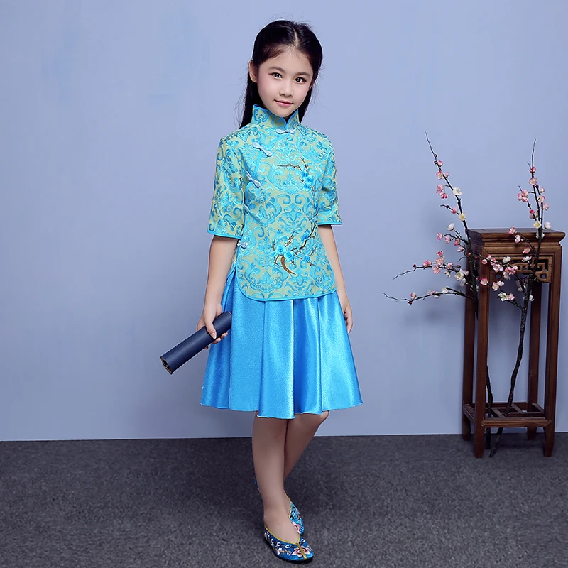 

Детский костюм с цветочной вышивкой, юбка и юбка