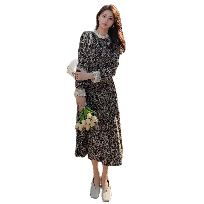 

Plus Size Pregnant Woman Chiffon Dress Lace Patchwork Long Sleeve Maternity Vintage Dress Long Loose Pregnancy Floral Dresses