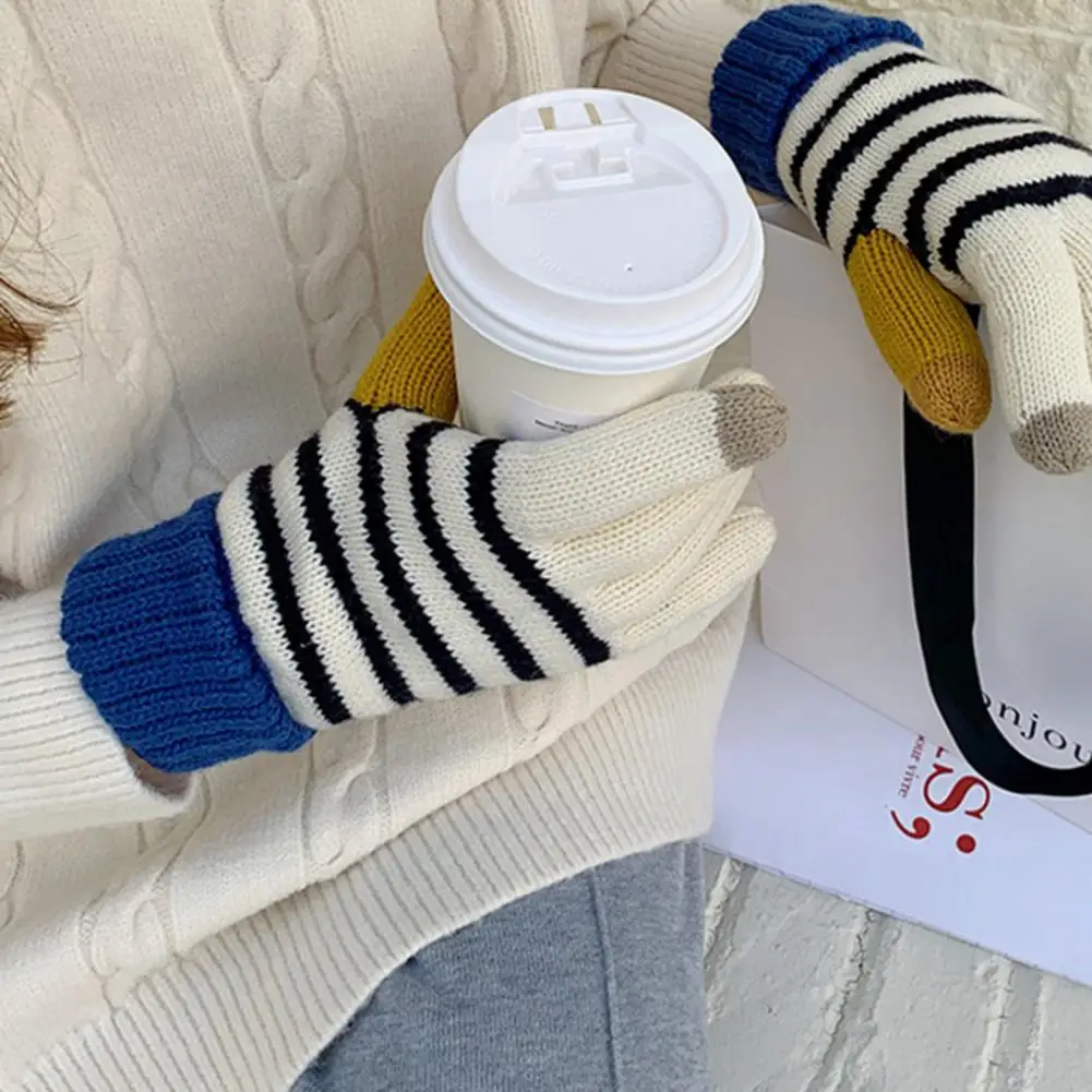 Heated Gloves 1 Pair Trendy Full Finger Lovely Plush Knitting Skiing Gloves Riding Supplies
