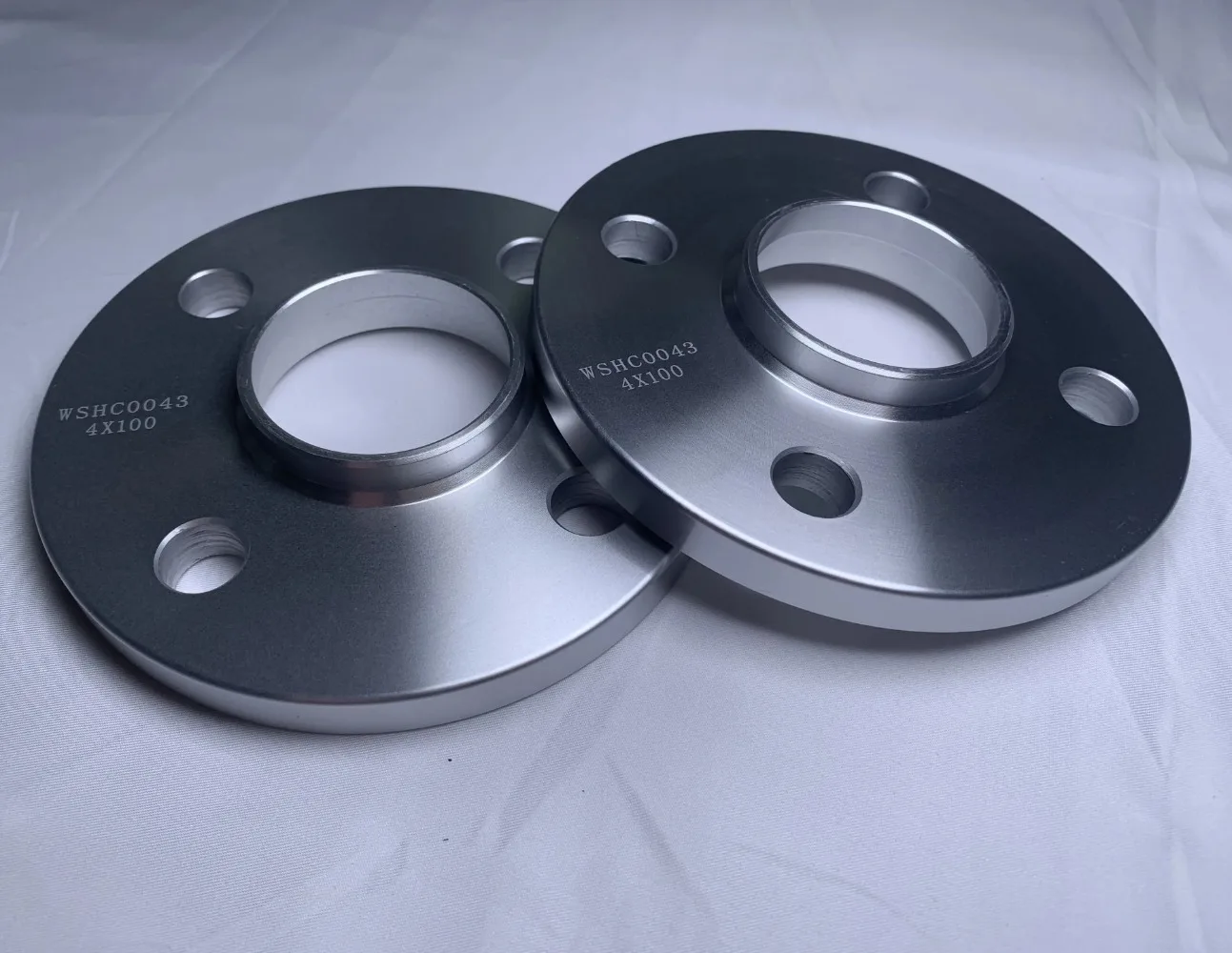  ̼  PCD 4x100   56.1mm Ʈ,    10mm ̳, 2 , 10mm