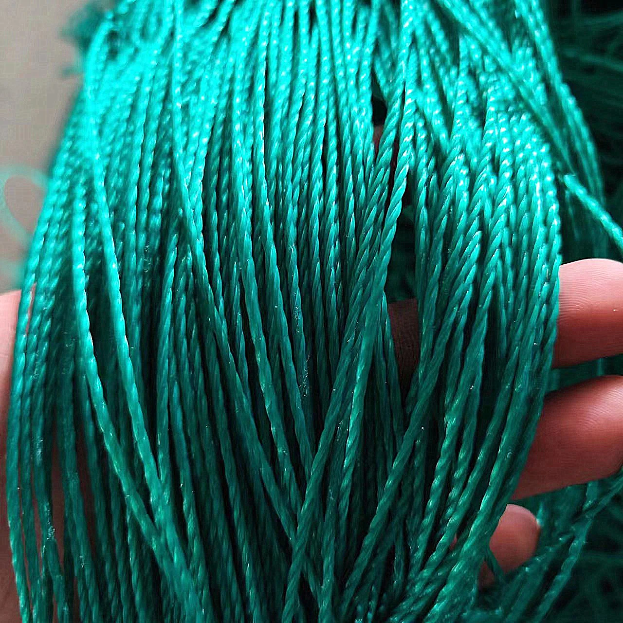Description Picture 3 of item36 Strands 10cm Cell Plant Climbing Net -Heavy Duty Garden Trellis Netting Plant Netting for Cucumber Vine, Fruits & Vegetable