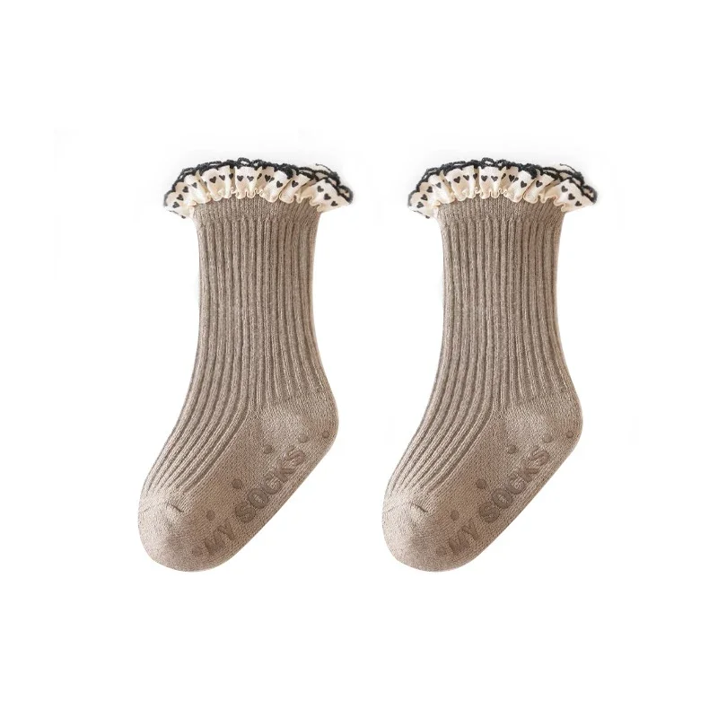 Herbst Baby Mädchen Socken Gekämmte Baumwolle Herz Spitze Prinzessin Socke Neugeborenen Anti-Slip Boden Socken Kleinkind Infant Zubehör 0-3Y