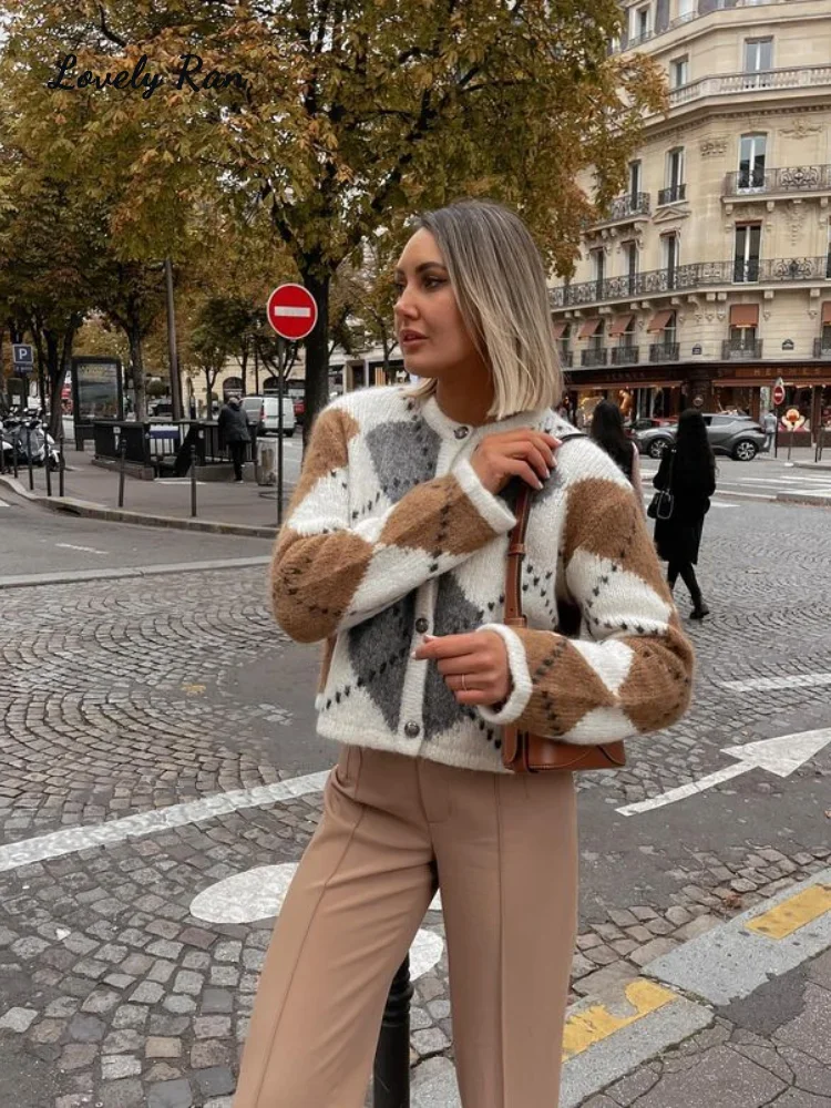 

New Winter Diamond Knit Cardigan Panelled Women Sweater O-neck Long Sleeve Single Breasted Female Sweaters Soft Lady Outwear