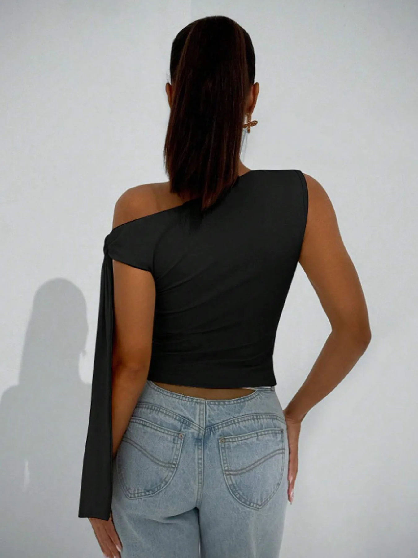 Women's 2026 New Asymmetrical Neck Tie Top – Sleeveless Slim Fit Blouse with Draped Tie, Solid Color Streetwear Top 2