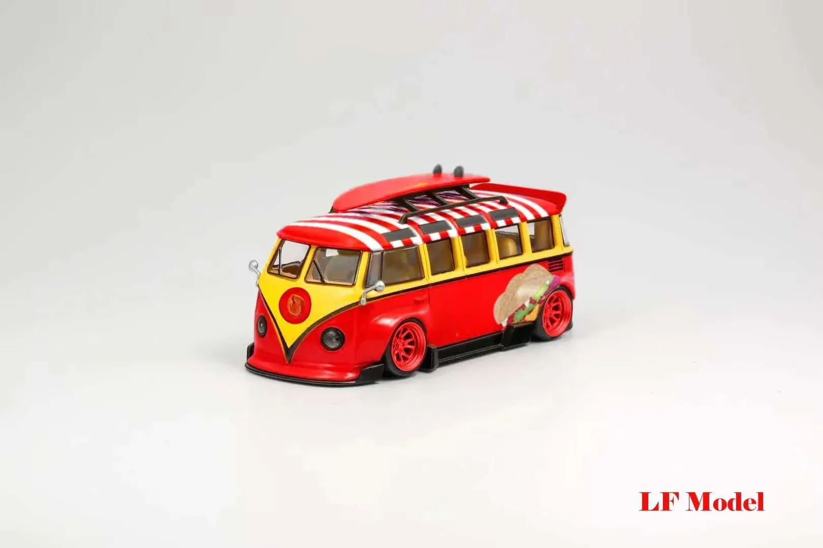 

LF модель 1:64 T1 Kombi M food limited500 литая модель автомобиля