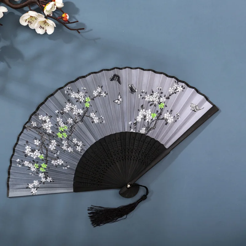 Foldable Silk Hand Fan - Bamboo Halloween Cosplay Prop  Party Decoration