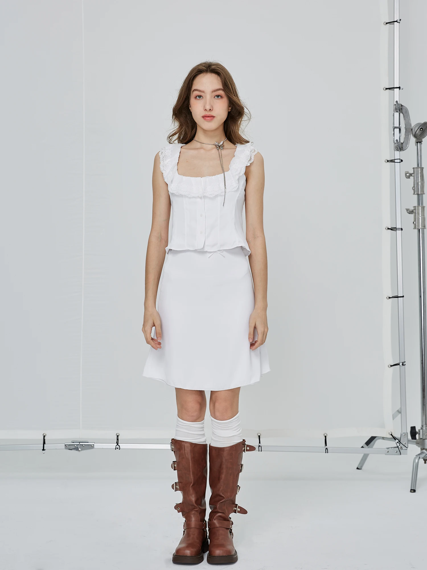 Рисунок 5 - Женский костюм с платьем