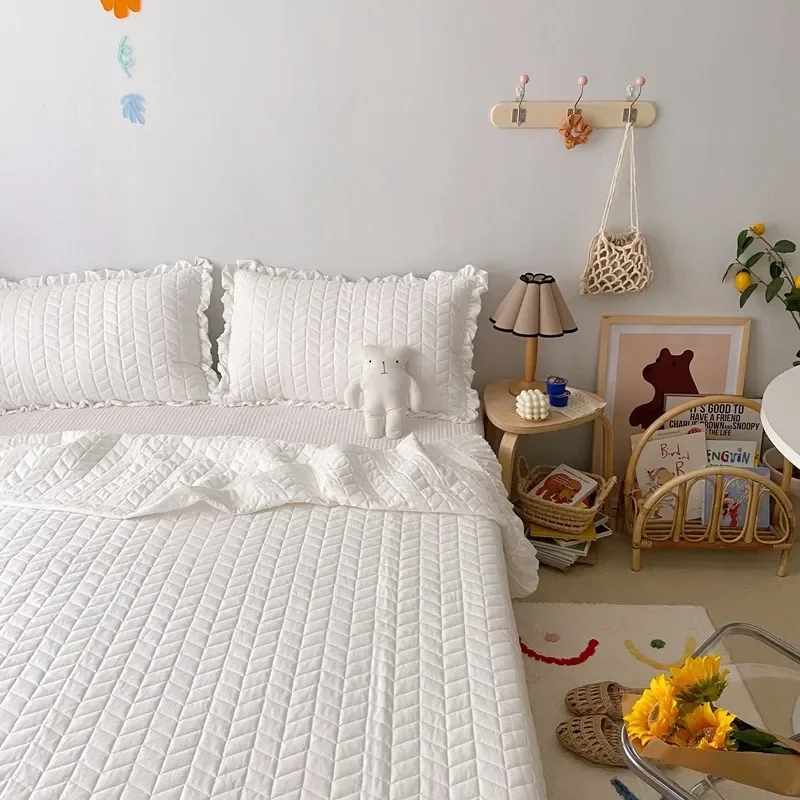 Korean Ruffles Quilted Summer Comforter Set Single Quilt Princess Pleated Quilts Soft Skin-friendly Thin Blanket summer quilt summer quilt set bed comforter