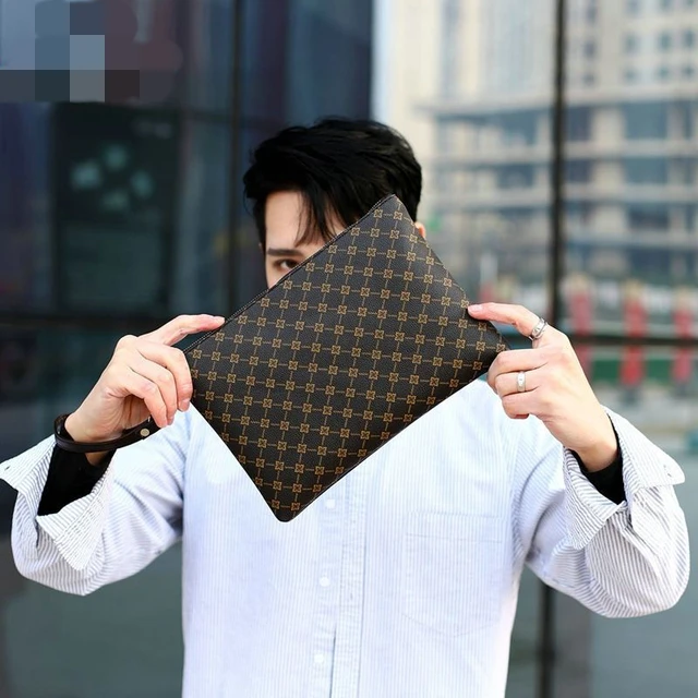 louis-vuitton mens clutch