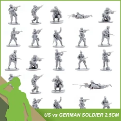 ViiKONDO Army Men Toy Soldier Action Figure Model WWII German vs US 1/72 Mini 2.5cm Military Set for Tank Vehicle Wargame Gift