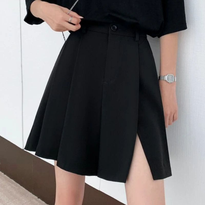 Fashionable Suit Shorts for Women in Summer 2023 New Korean Style Slit Pleated Pants Skirt Casual Pants Versatile Five Part Pant