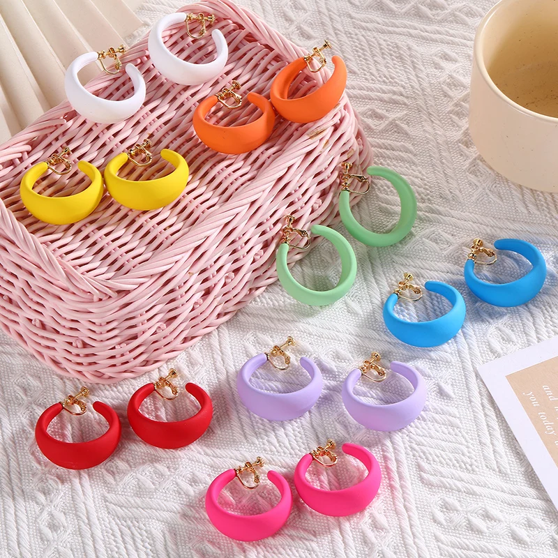 Summer Big Neon Colorful Acrylic C Shaped Hoop Clip on Earrings Geometric Round Earrings for Women Fashion Non Piercing Jewelry