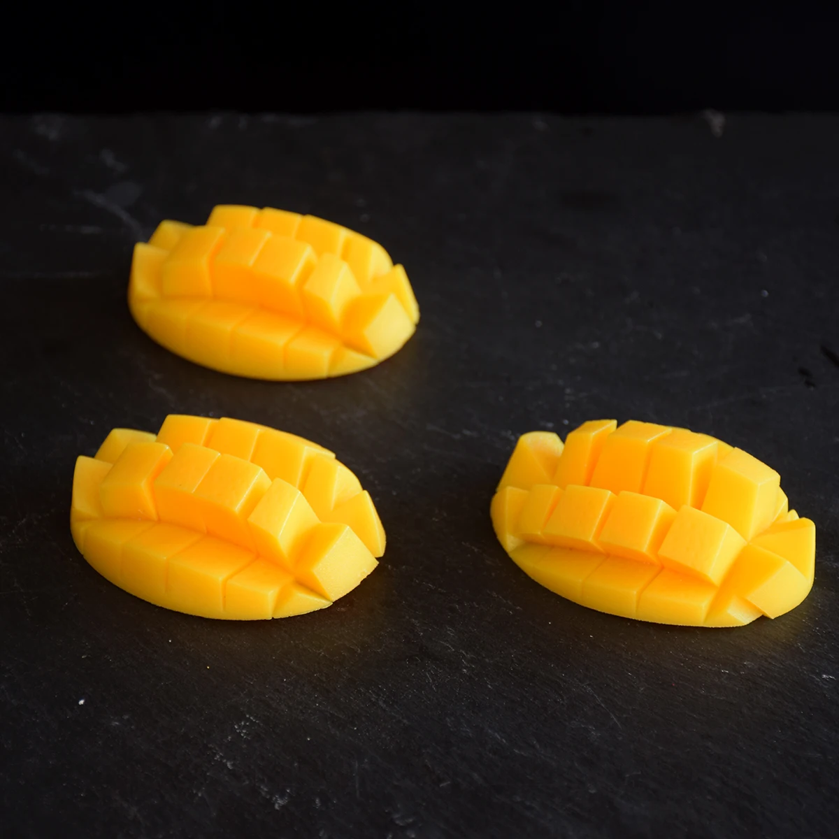 Simulation Mango Simulation Fruit Decoration Props Photography Props DIY Dessert Model Accessories Creative Decorative Goods Food Model,Food Photography Props