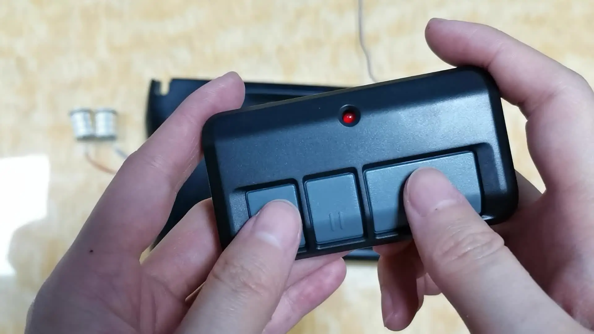 Пульт дистанционного управления для гаражных ворот Liftmaster 893MAX 310/315/390 МГц