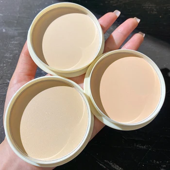 Japanese concealer set makeup soy milk powder, whitening makeup, durable oil control and moisturizing powder 2
