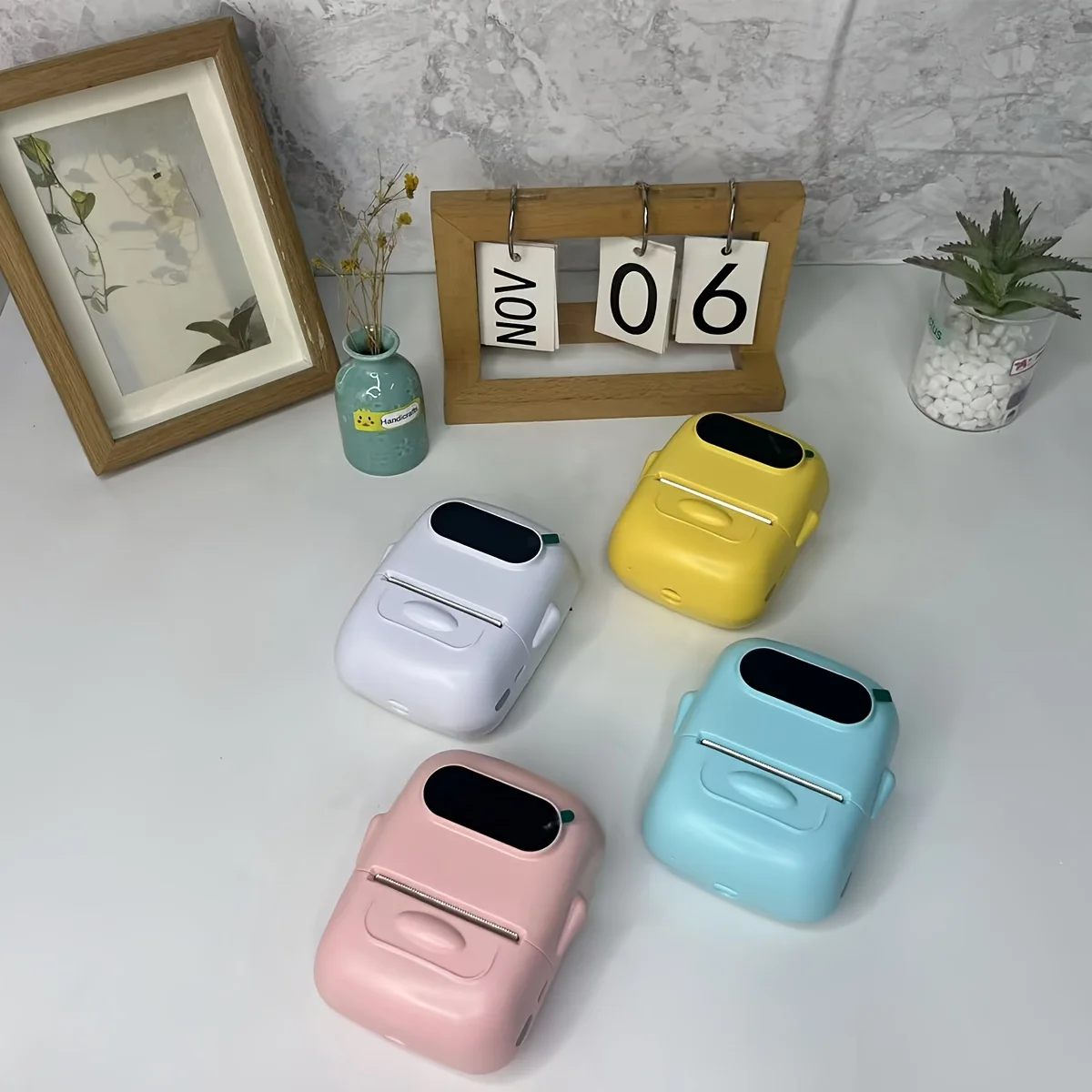 Label printer Mini Portable Wireless Label Printer Wireless Function Thermal Sticker Maker Handheld Tips Learning Marking