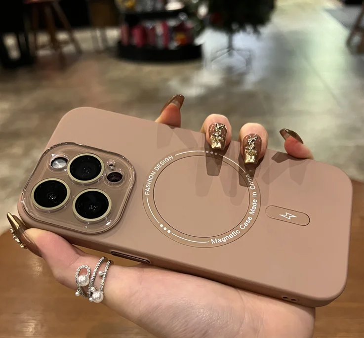 【Alta qualidade】 Capa de filme magnético marrom com lente embutida para iPhone 15, nova capa para iPhone 15promax 13 anti_voghion.com