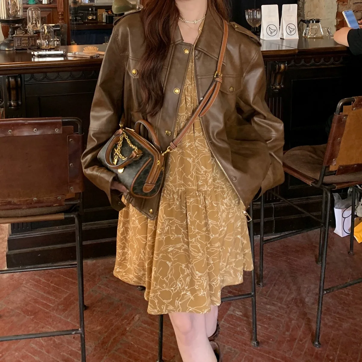 Рисунок 4 - Кожаные куртки для женщин